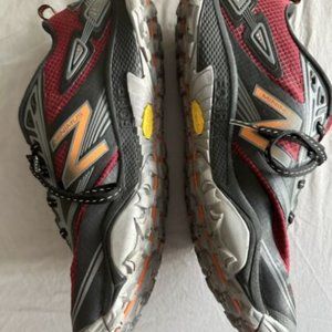 New Balance Minimus Trail-Running Shoes Men's Size 10.5 Gray Burgundy EUC